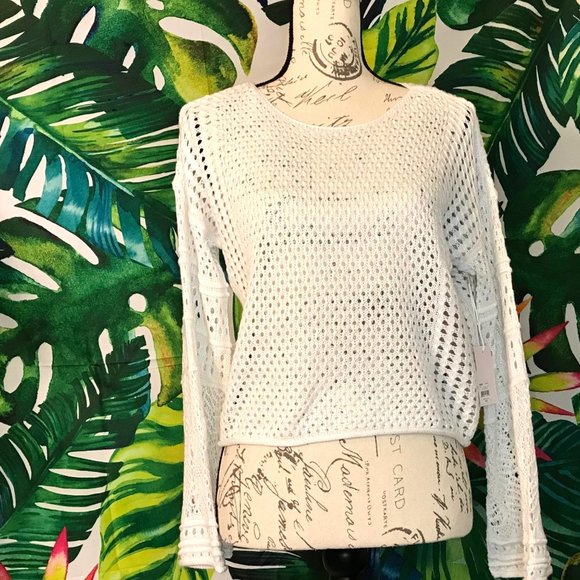 LC Lauren Conrad Sweaters - NWT $40 LC Lauren Conrad Small White Silver Cropped Bell Sleeve Spring Sweater